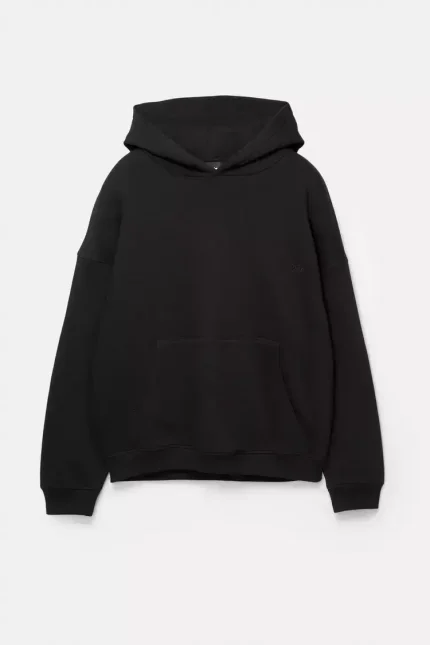 Noir Pull STWD (1)