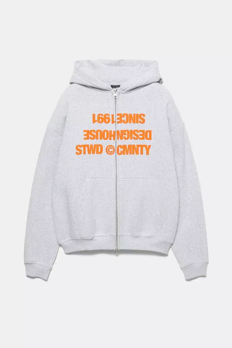 Sweat à Capuche Zippé Avec Texte STWD (1) Sweat à Capuche Zippé Avec Texte STWD (1)