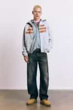 Sweat à Capuche Zippé Avec Texte STWD (4)